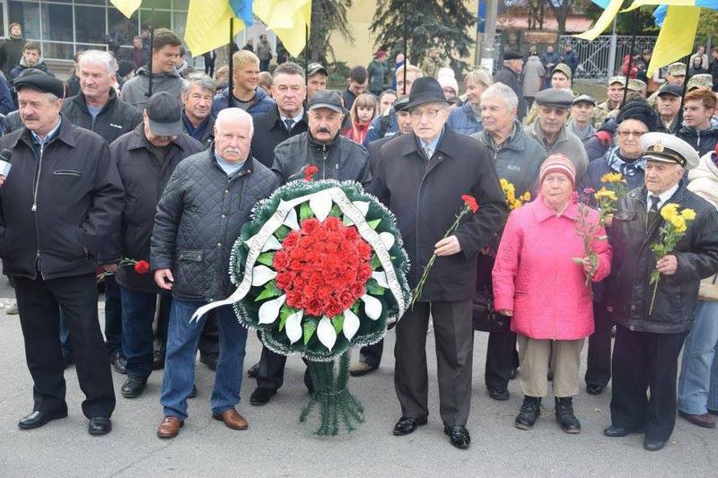 Официальную церемонию ко дню освобождения Украины от немецко-фашистских захватчиков провели в Николаеве 8