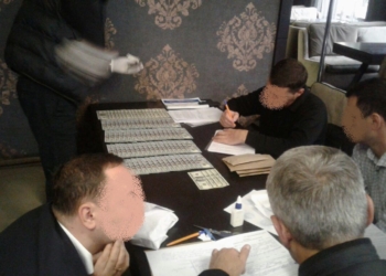 На крупной взятке попался депутат облсовета – по совместительству прокурор