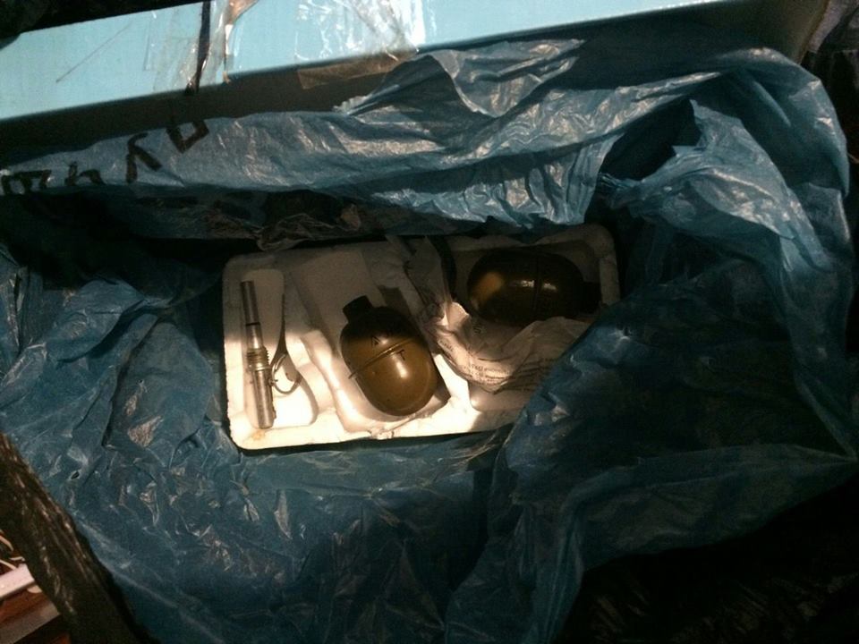 И снова в Ингульском районе Николаева: у пенсионера нашли 0,5 кг конопли и 2 гранаты 9
