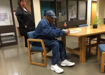 О. Джей Симпсон досрочно вышел на свободу в США