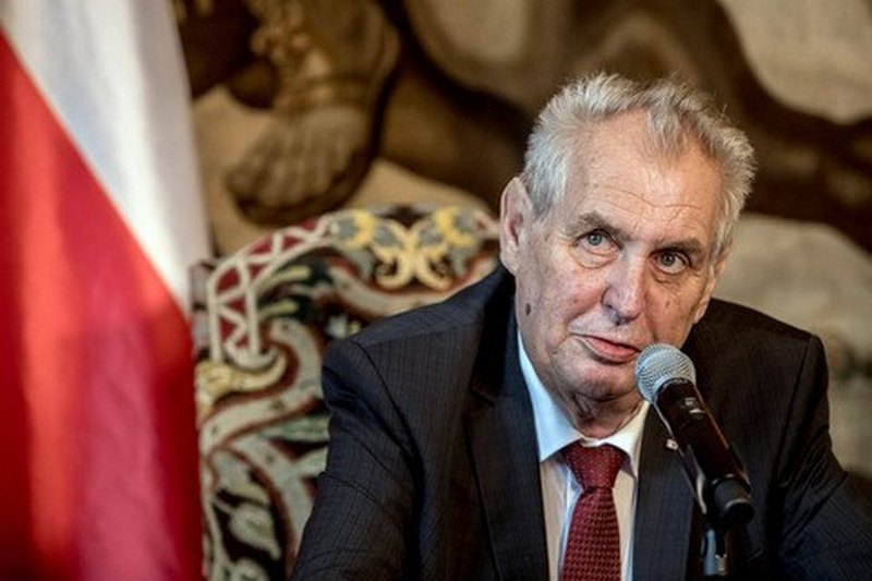 «Пусть договорятся о компенсации» – президент Чехии посоветовал Украине отказаться от Крыма 1