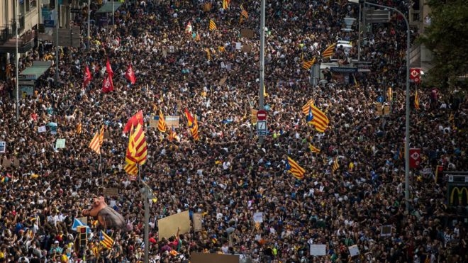 Всеобщая забастовка в Каталонии – дороги блокируются, музеи не работают