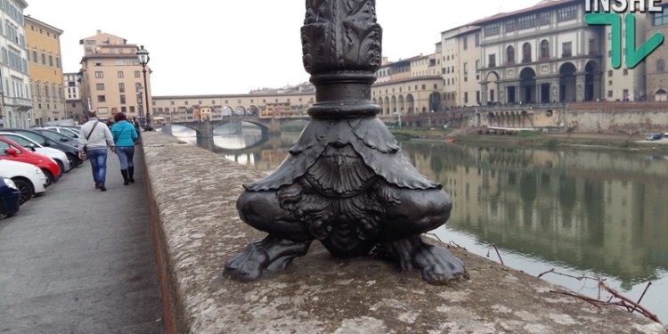 Собираетесь во Флоренцию? Ничего не покупайте на улице – оштрафуют вас, а не торговцев