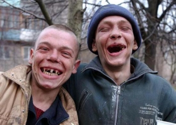 7 привычек, которые ежедневно вредят зубам