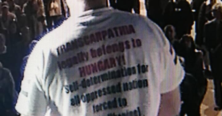 В Венгрии под посольством Украины прошла акция “Самоопределение для Закарпатья”