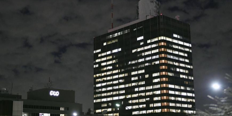 Японская журналистка отработала сверхурочно 159 часов и умерла