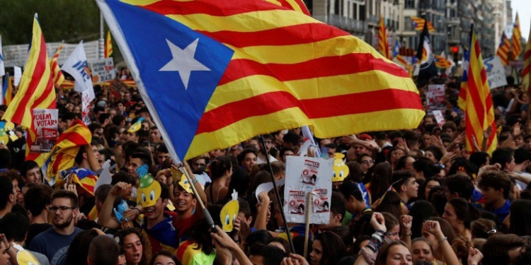 Еврокомиссия объявила референдум в Каталонии незаконным