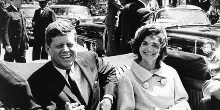 Трамп намерен опубликовать все документы об убийстве Кеннеди, чтобы «положить конец всем конспирологическим теориям»