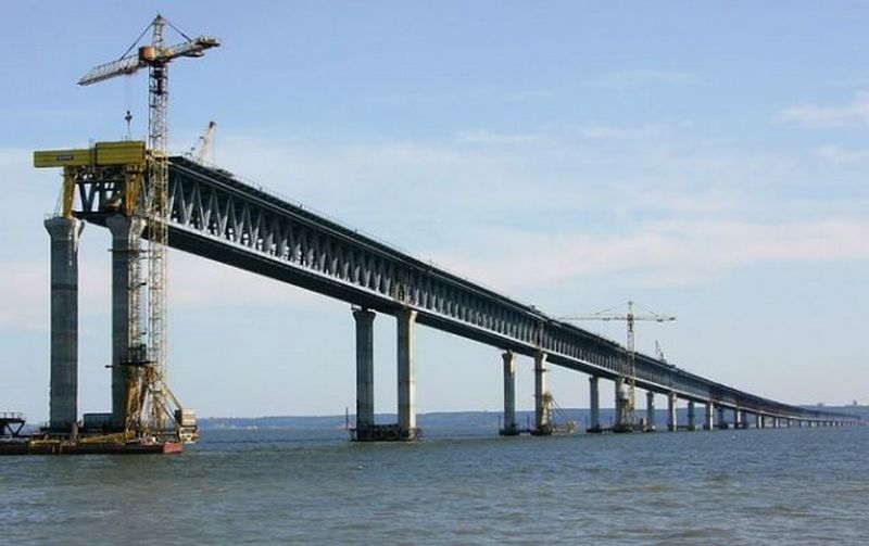 Бердянский морской порт потерял треть грузопотока из-за строительства Керченского моста 1