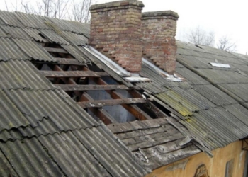 Суд отштрафовал на 6,5 тыс. замдиректора стройфирмы Ремсервис-Н за подделку документов на ремонт крыши за бюджетные деньги