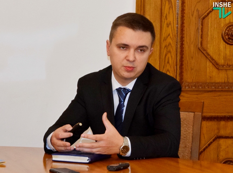 «Он мне приснился»: и.о. мэра Николаева представила нового руководителя Центра предоставления административных услуг 11