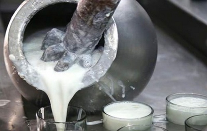 Швейцарія надала фінансову допомогу виробникам молока в Україні: куди підуть кошти