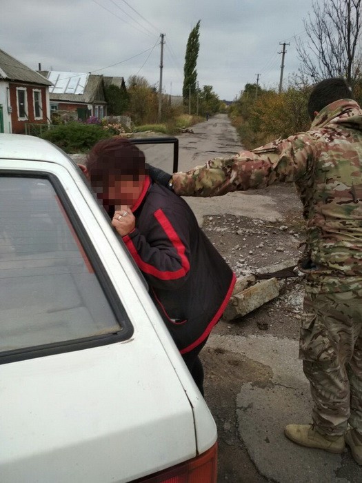 СБУ задержала шпионов "ДНР" - пытались купить документы у наших военнослужащих 3