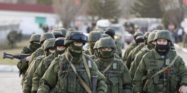 Российским военным хотят запретить постить свои фото в соцсетях