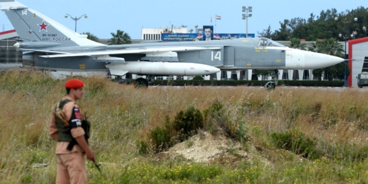 В Сирии разбился бомбардировщик РФ. Экипаж погиб