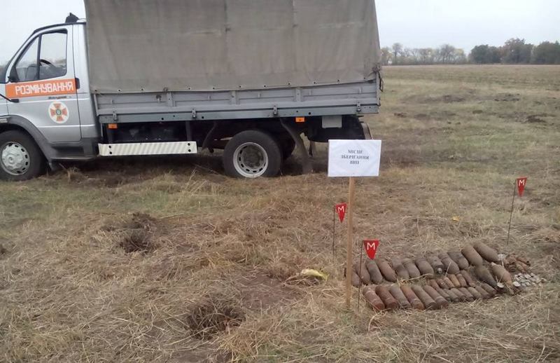 В окрестностях одного села на Николаевщине за три дня собрали 64 снаряда и мины 3