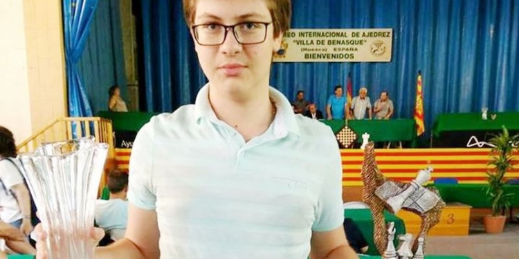 15-летний киевлянин стал одним из двух самых молодых гроссмейстеров в мире