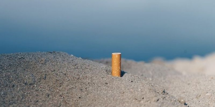 В Таиланде запретили курить на популярных пляжах