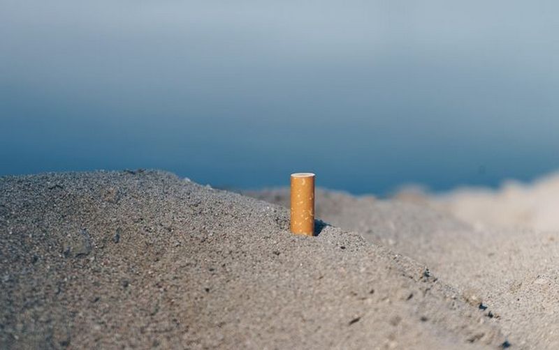 В Испании за курение на пляже будут штрафовать на 2 тыс.евро 1