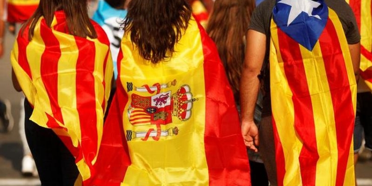 Сегодня правительство Испании может отстранить региональное правительство Каталонии