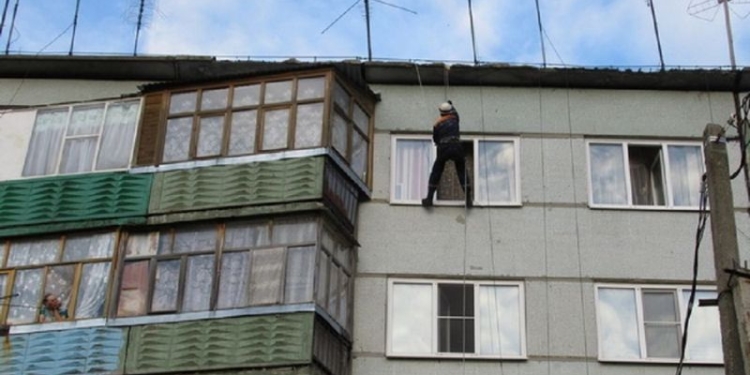 На Николаевщине спасли заболевшую пенсионерку, которая потеряла сознание в своей квартире