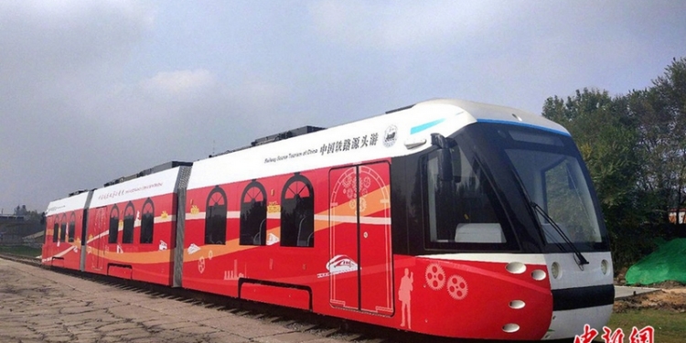 В Китае на маршрут вышел первый в мире водородный трамвай