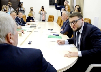 «Сгорел сарай – гори и хата»: вице-мэр Николаева Турупалов вдребезги поругался с депутатами