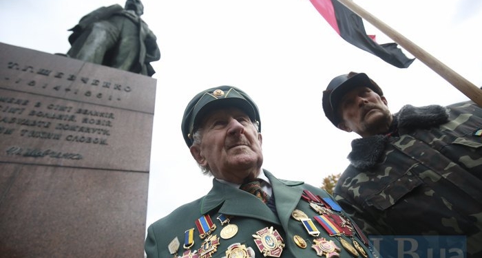 13 тысяч националистов провели “Марш УПА” в центре Киева