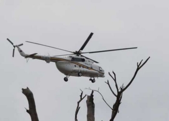 В Кении вертолет с журналистами на борту упал в озеро – погибли все пять человек