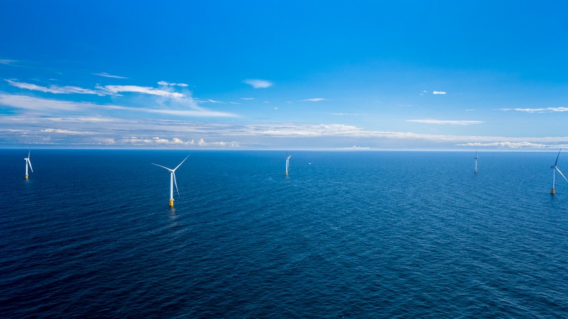 Возле берегов Шотландии заработала первая в мире плавучая ветряная электростанция 3