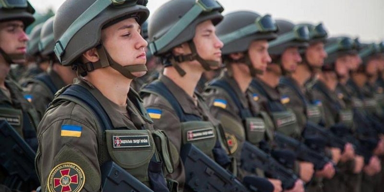 Вчера стартовал осенний призыв в армию. Кто идет служить и на какой срок?