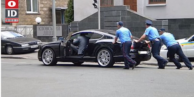 Незаконное обогащение, дорогая недвижимость, золотой папа. Еще одно дело против нардепа