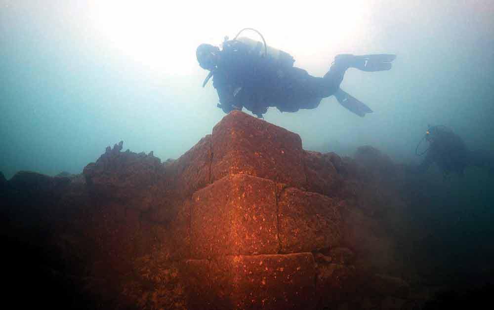 Тайны турецкого озера Ван – ученые нашли древнюю крепость времен государства Урарту 1