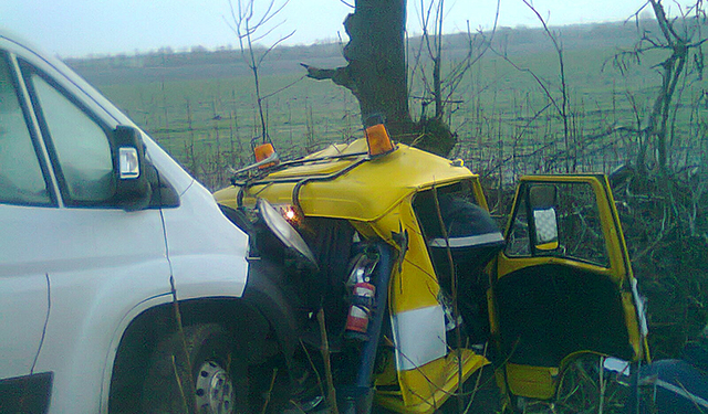 На трассе «Ульяновка-Николаев» столкнулись эвакуатор и легковушка – водитель эвакуатора в больнице