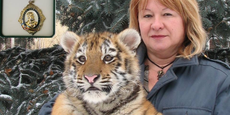Заместитель директора Харьковского зоопарка награждена учрежденным Николаевским зоопарком орденом Леонтовича