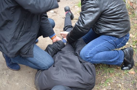 В Корабельном районе Николаева задержали двух наркосбытчиков