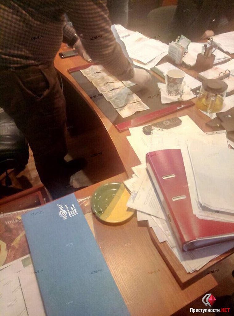 Синица в руках: начальника Николаевского рыбоохранного патруля взяли на взятке в 20 тыс.грн. 9
