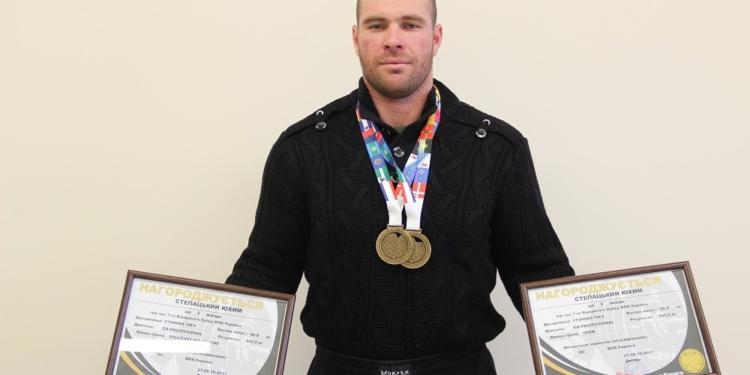 Николаевский пауэрлифтер поставил рекорд Украины