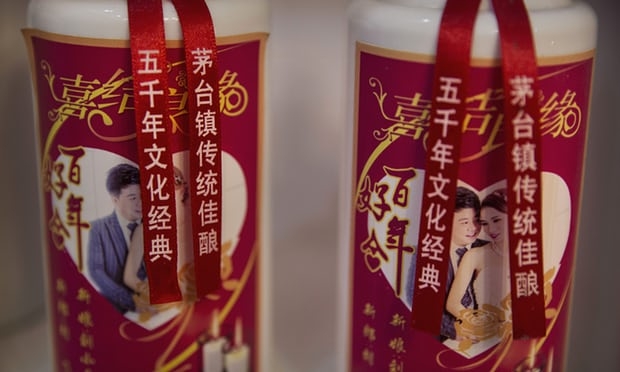 Завтра – День холостяка: в Китае предлагают купить «пожизненный» запас алкоголя