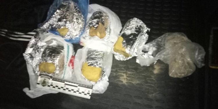 В Киеве задержана группа  мужчин с 6 кг пластиковой взрывчатки в багажнике авто