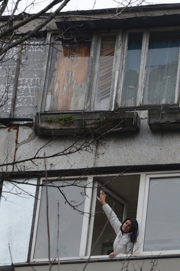 Не конь, конечно, но тоже пригодится. В Киеве женщина поймала на лету мужчину, выпавшего с девятого этажа 3