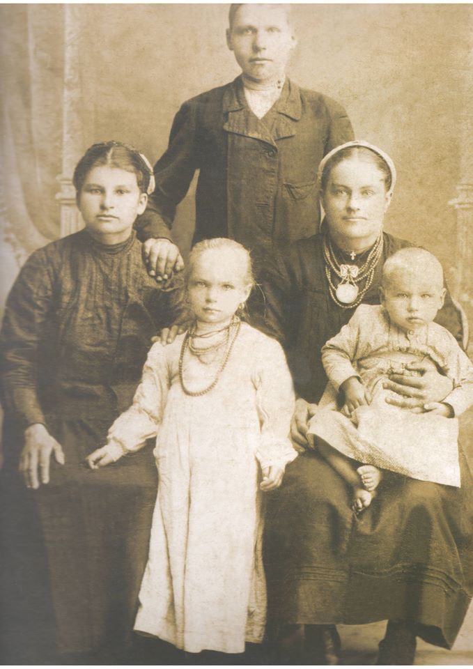 Как выглядели украинки 100 лет назад? Интересный фотопроект 31