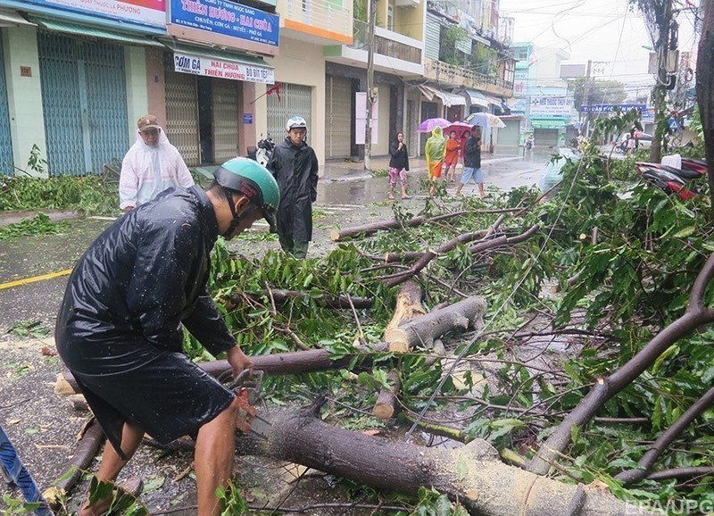 Мощный тайфун во Вьетнаме: уже 19 погибших, разрушены десятки домов 5