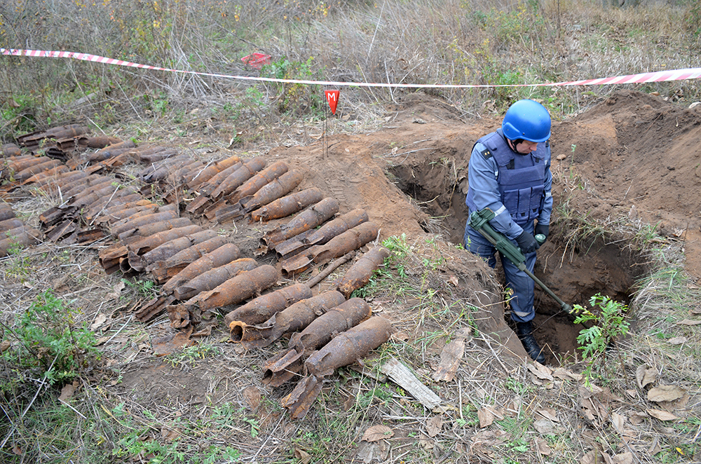 В Николаевской области мужчина нашел старый снаряд. Пришли спасатели и нашли еще 63 3