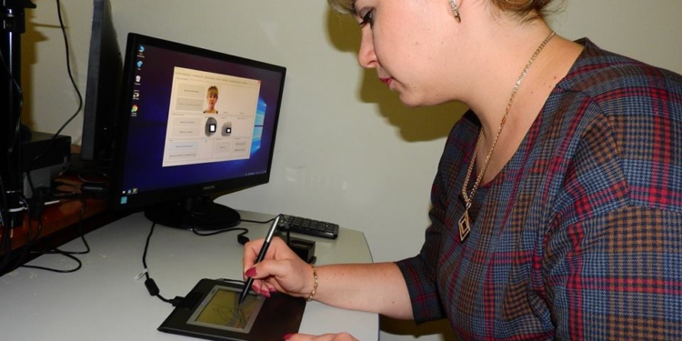 В Николаевском ДПАУ начали тестировать технику для выдачи биометрических паспортов и ID карт