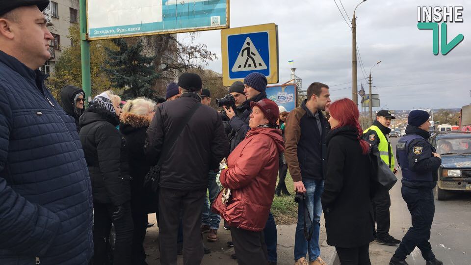 Варваровский мост разблокирован. Долгожданный Савченко "умыл руки" и к протестующим не приехал 6