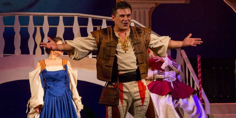 Новая старая премьера. «Труффальдино или слуга двух господ» в Николаеве