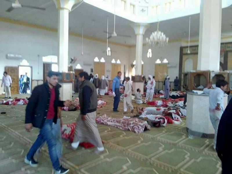 Сотни людей погибли в результате нападения на мечеть в Египте 3