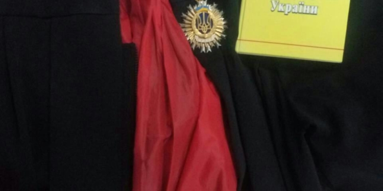 Судья из Донецка, «осевшая» в Одесской области, «переписывала» недвижимость вынужденных переселенцев на боевиков «ДНР»