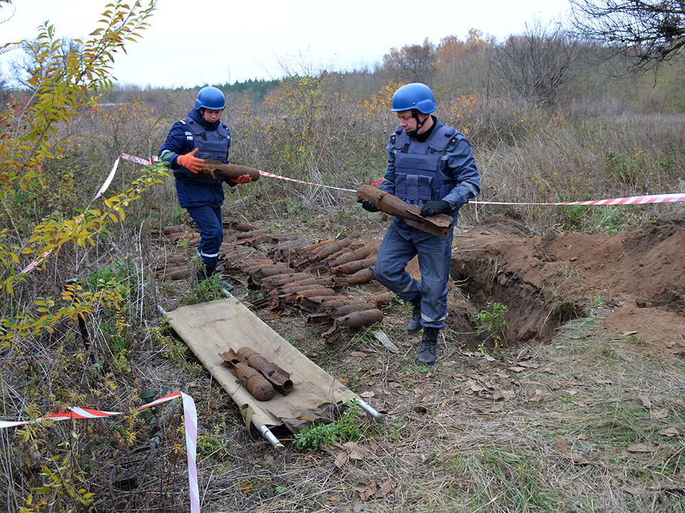 В Николаевской области мужчина нашел старый снаряд. Пришли спасатели и нашли еще 63 5